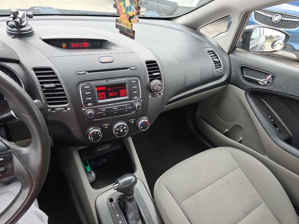 Kia Forte 4dr Sdn Auto LX 2015