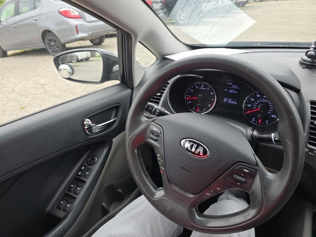 Kia Forte 4dr Sdn Auto LX 2015