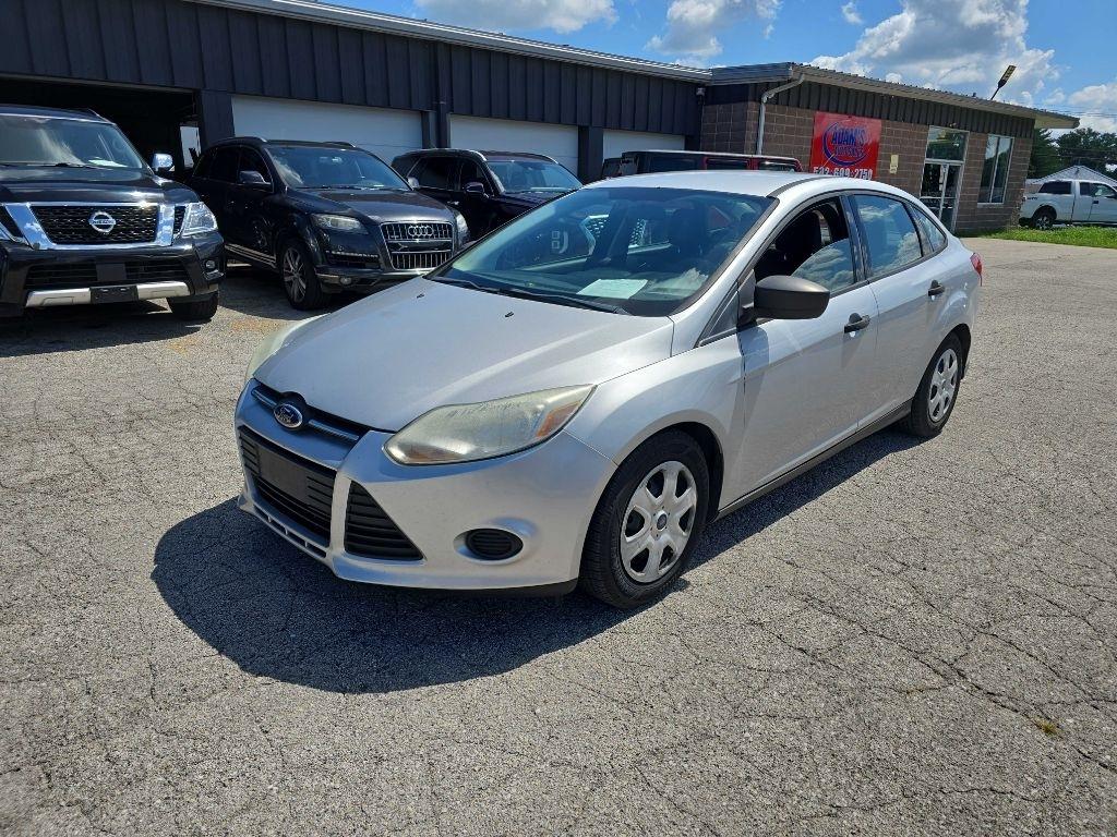 Ford Focus 4dr Sdn S 2012