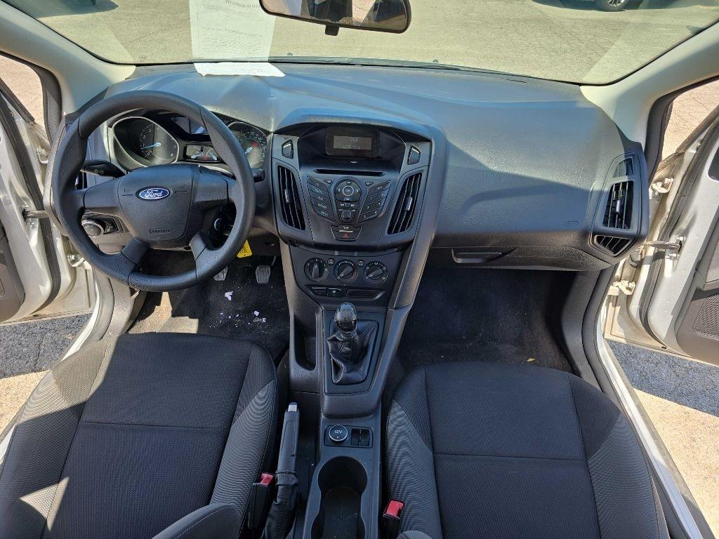 Ford Focus 4dr Sdn S 2012