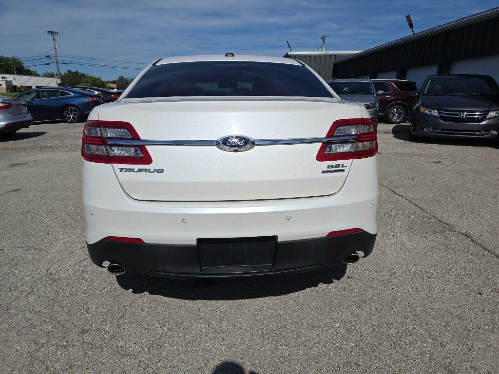 Ford Taurus SEL Premium 2015