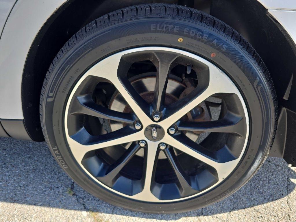 Ford Taurus SEL Premium 2015