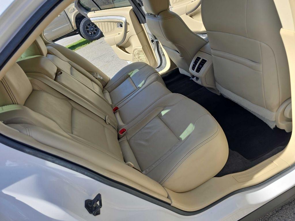Ford Taurus SEL Premium 2015