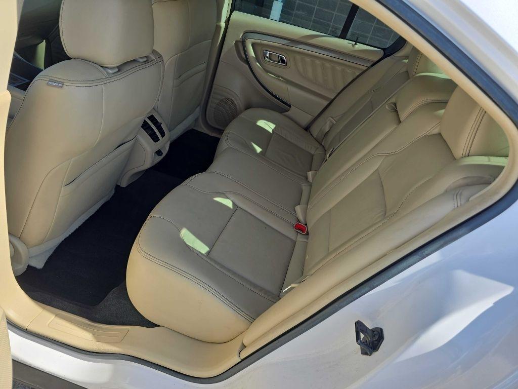Ford Taurus SEL Premium 2015