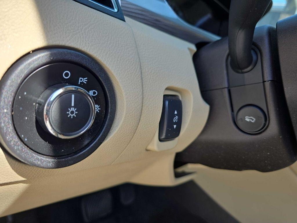 Ford Taurus SEL Premium 2015