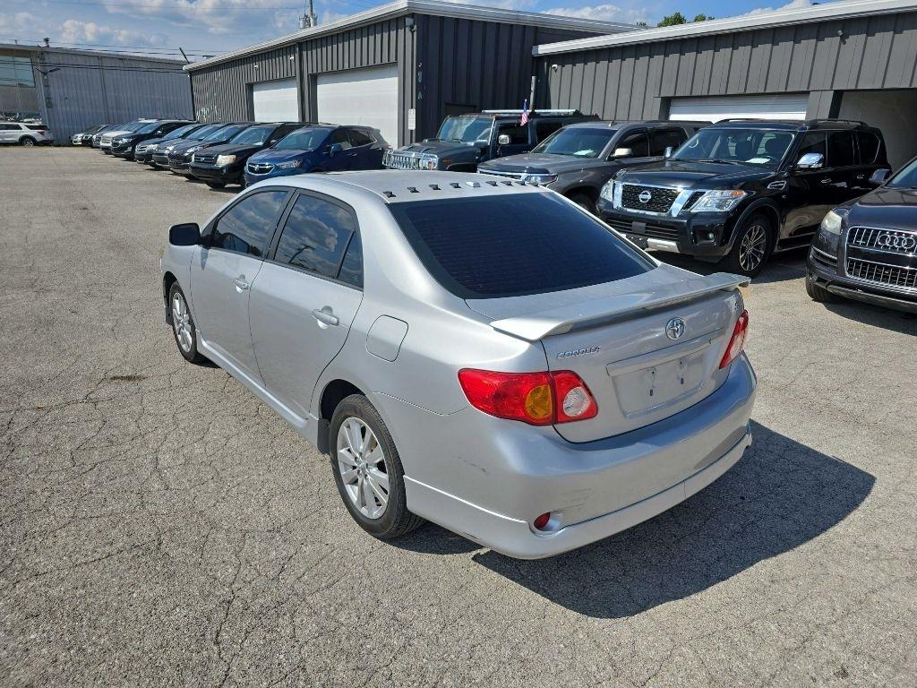 Toyota Corolla  2010
