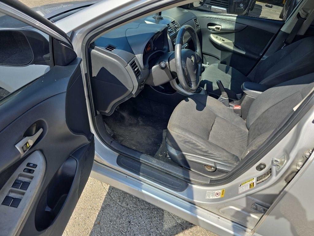 Toyota Corolla  2010