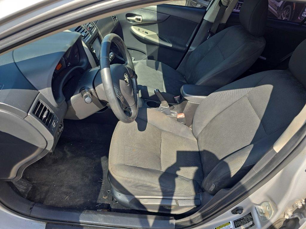 Toyota Corolla  2010