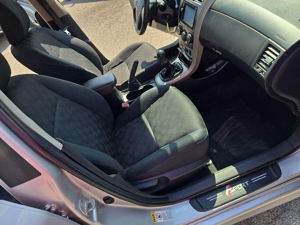 Toyota Corolla  2010