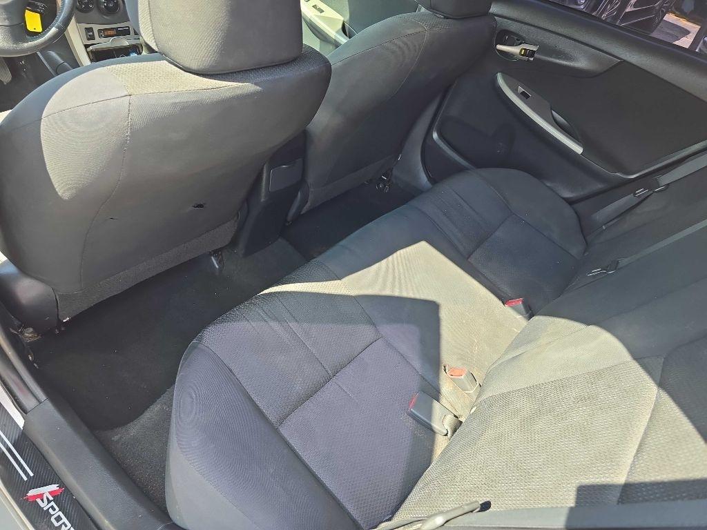 Toyota Corolla  2010