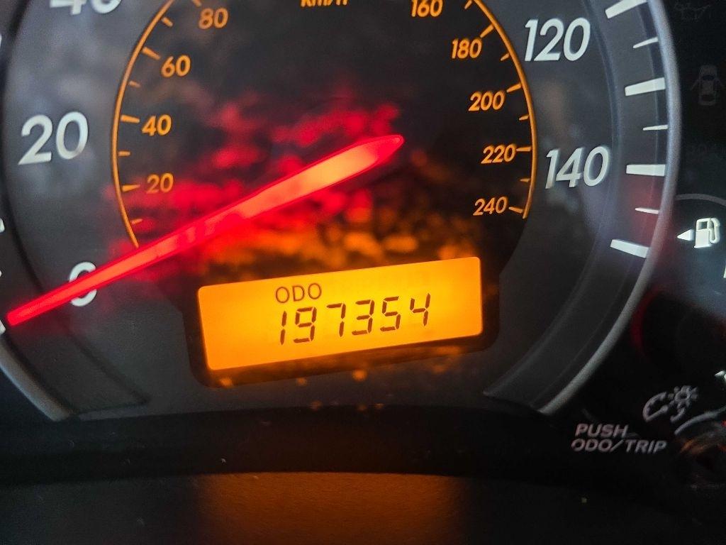 Toyota Corolla  2010