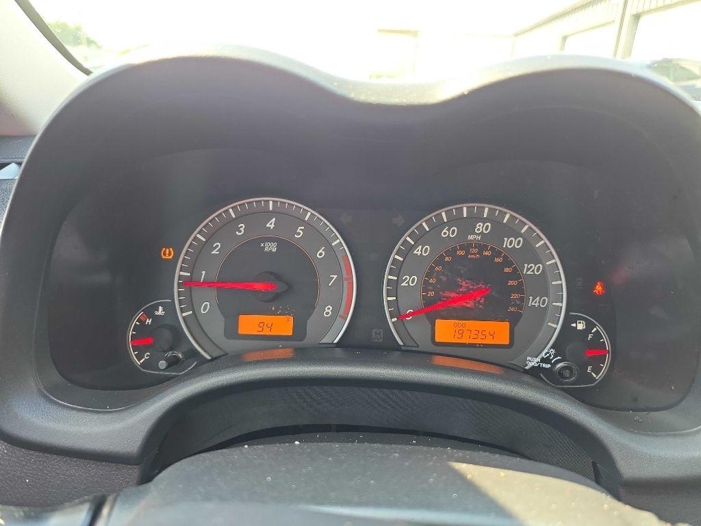 Toyota Corolla  2010