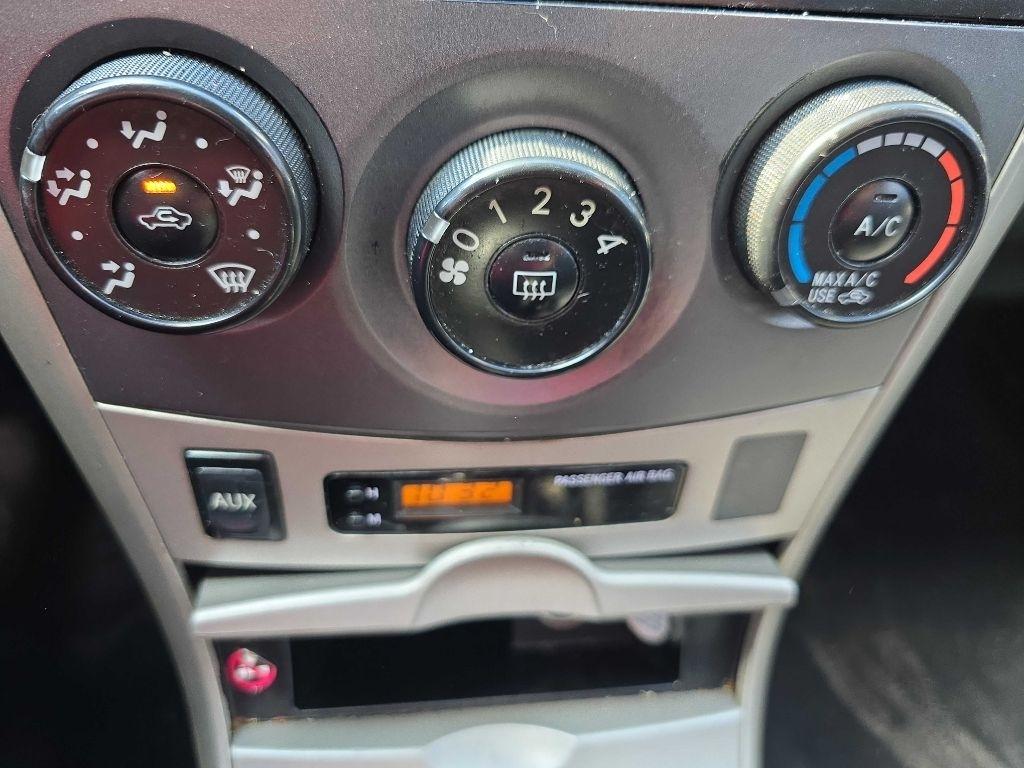 Toyota Corolla  2010