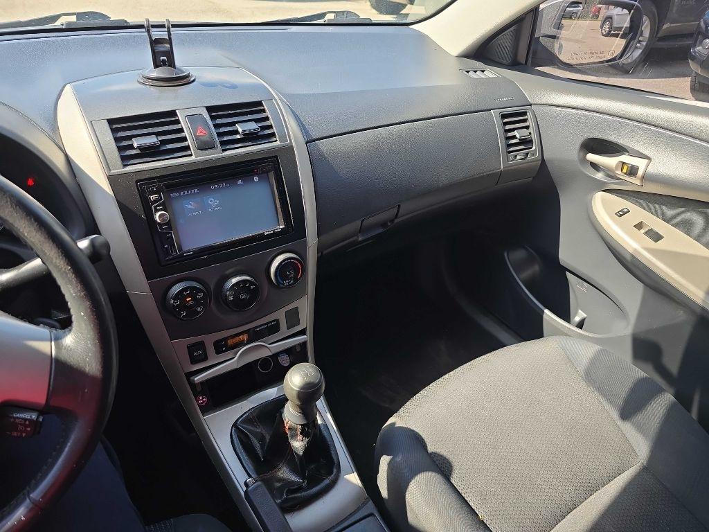 Toyota Corolla  2010