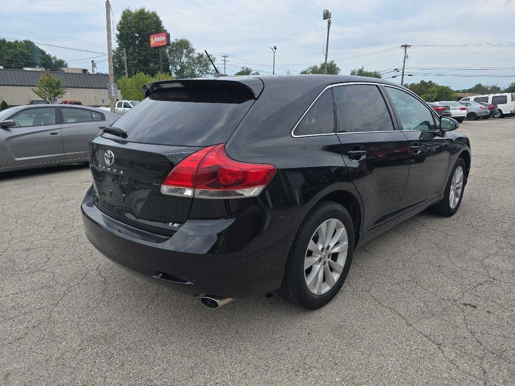 Toyota Venza LE I4 FWD 2013
