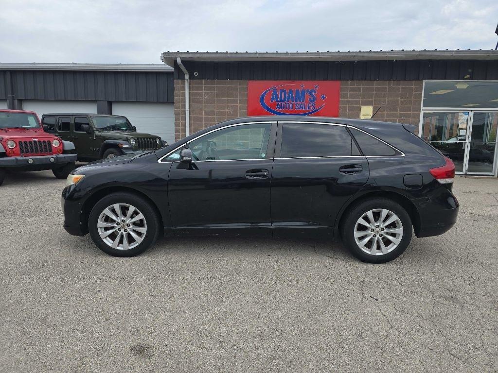 Toyota Venza LE I4 FWD 2013