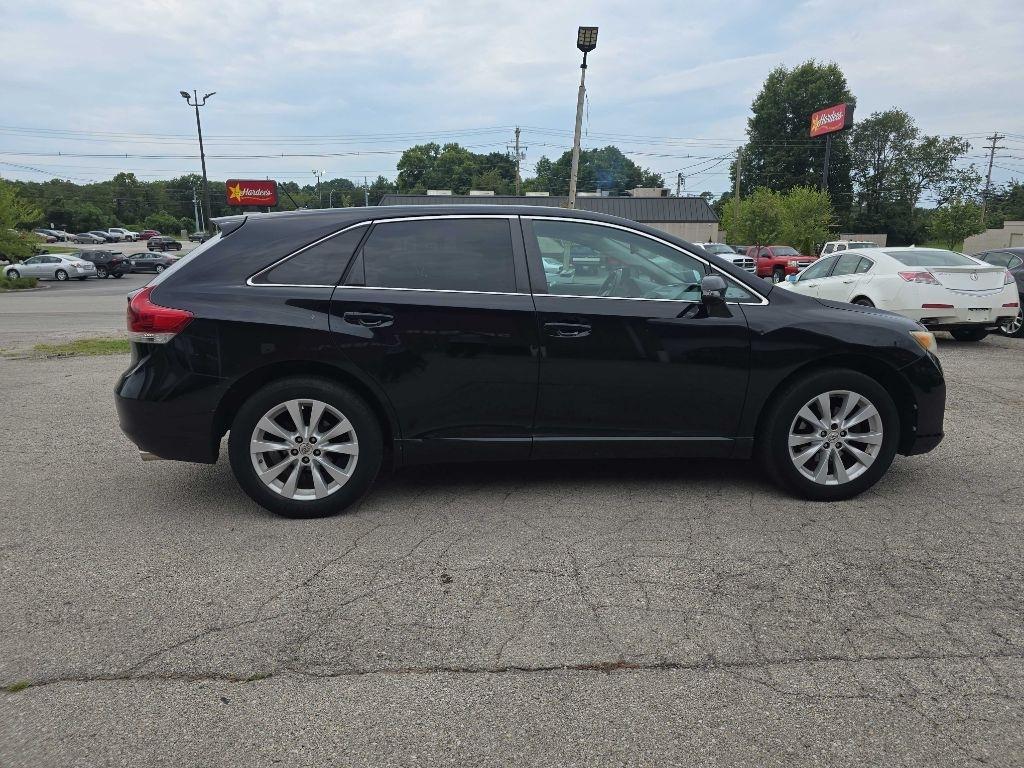 Toyota Venza LE I4 FWD 2013