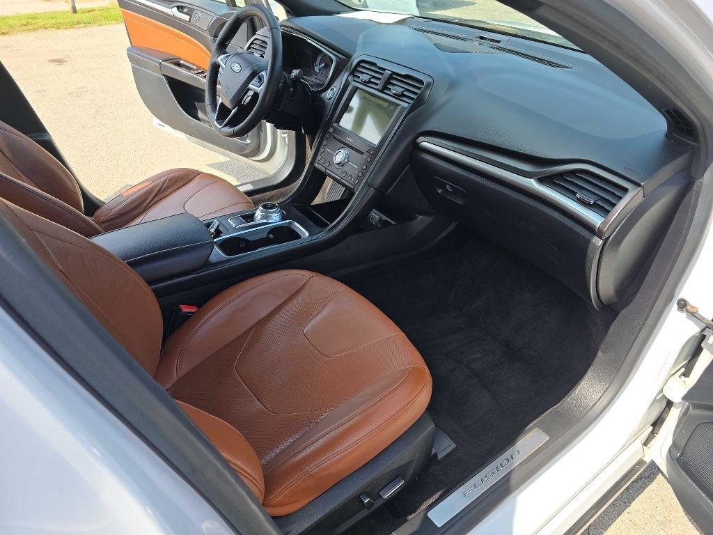 Ford Fusion Titanium AWD 2020