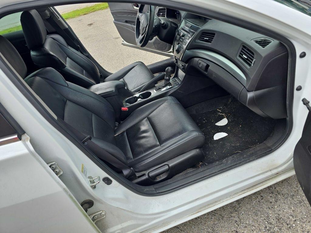 Acura ILX  2013