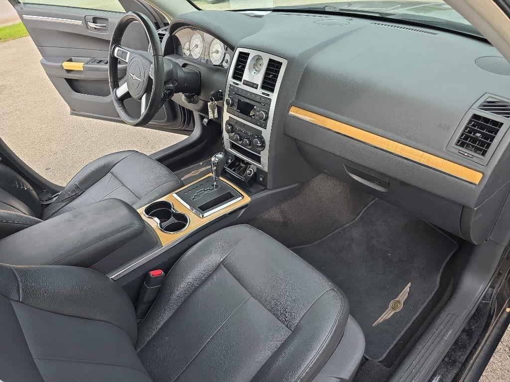 Chrysler 300  2008
