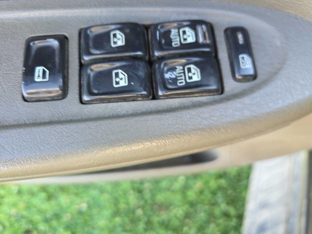 Chevrolet TrailBlazer 4dr 4WD EXT LT 2003