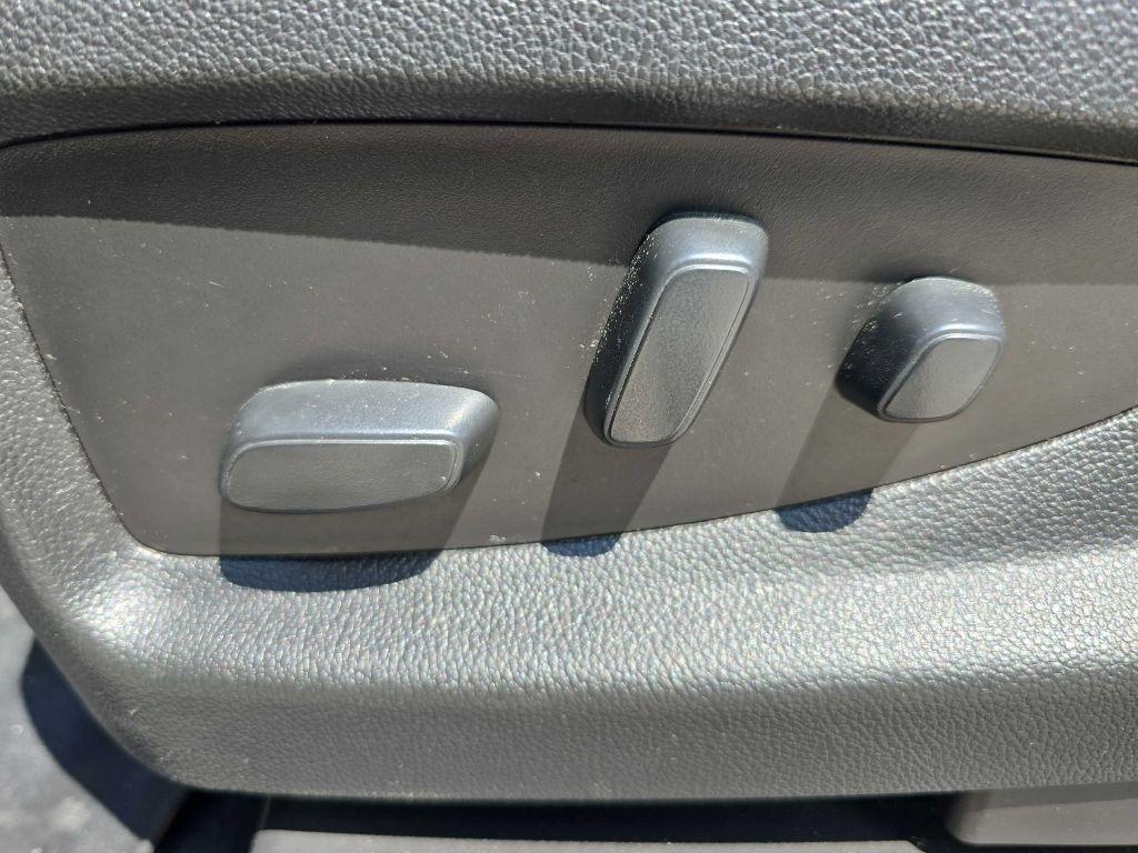 GMC Yukon 4WD 4dr SLT 2020