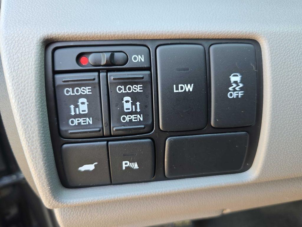 Honda Odyssey Touring Auto 2017