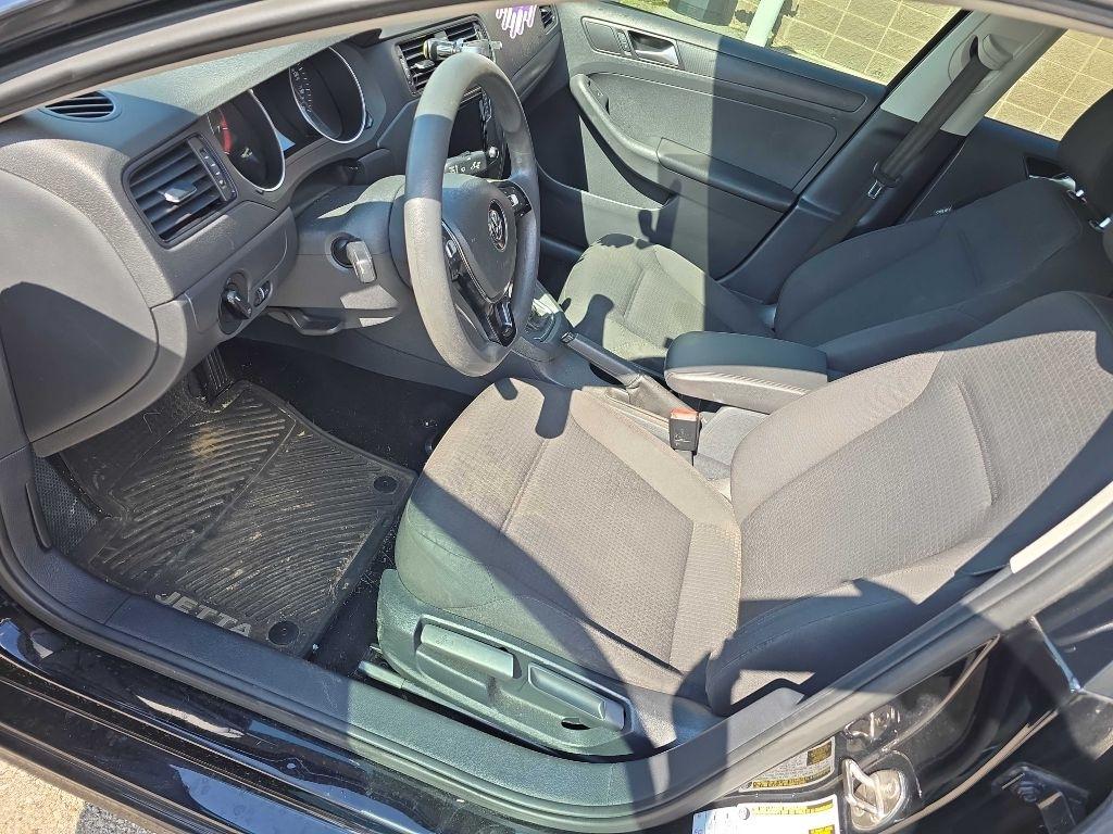 Volkswagen Jetta Sedan 4dr Auto 1.4T S 2016