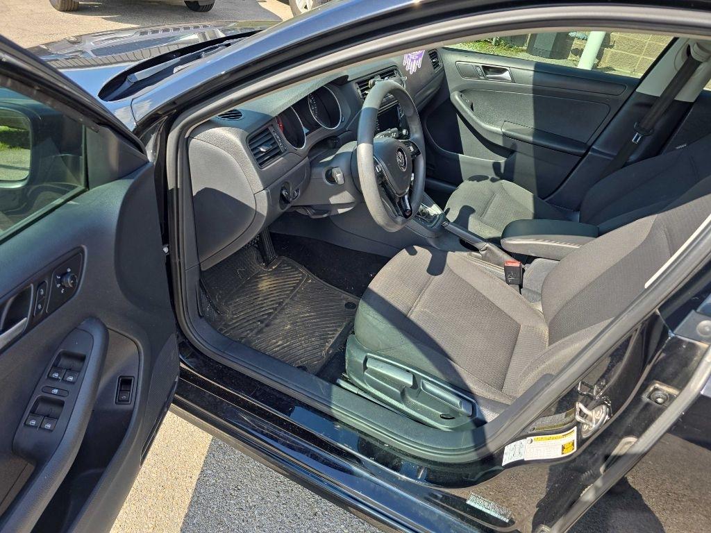 Volkswagen Jetta Sedan 4dr Auto 1.4T S 2016