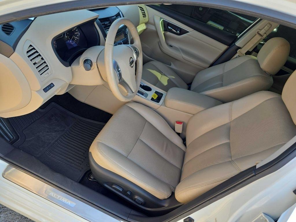 Nissan Altima 2.5 SL Sedan 2016