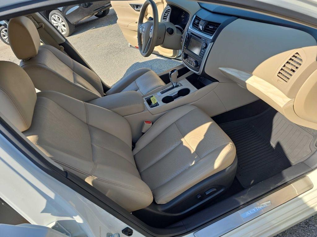 Nissan Altima 2.5 SL Sedan 2016