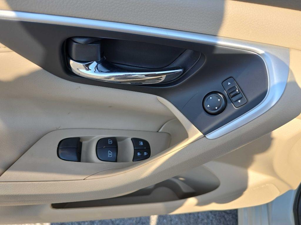 Nissan Altima 2.5 SL Sedan 2016