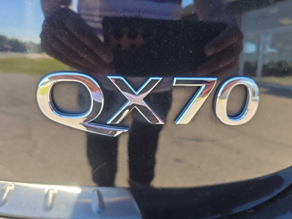 Infiniti QX70 AWD 4dr 2015