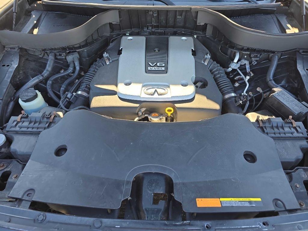 Infiniti QX70 AWD 4dr 2015