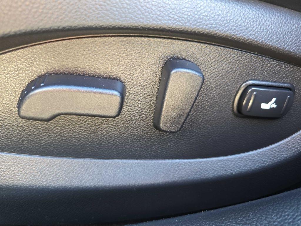 Infiniti QX70 AWD 4dr 2015