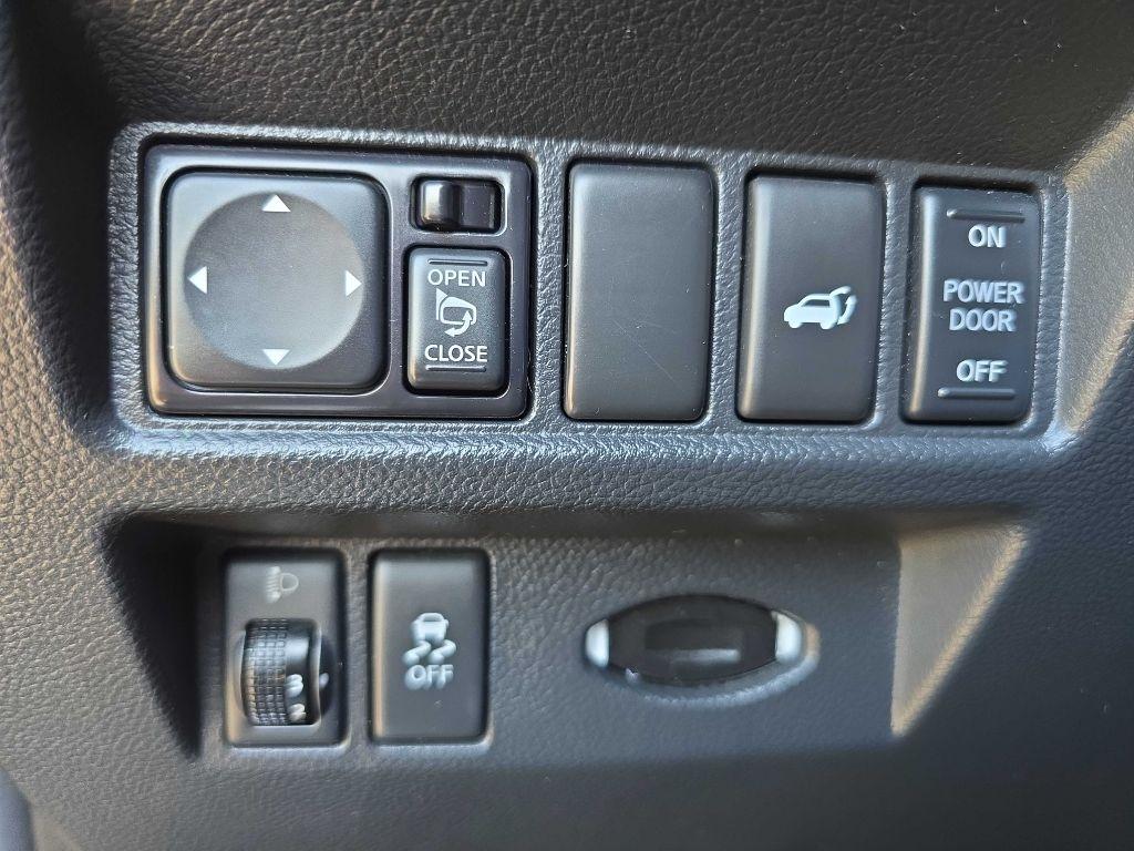 Infiniti QX70 AWD 4dr 2015