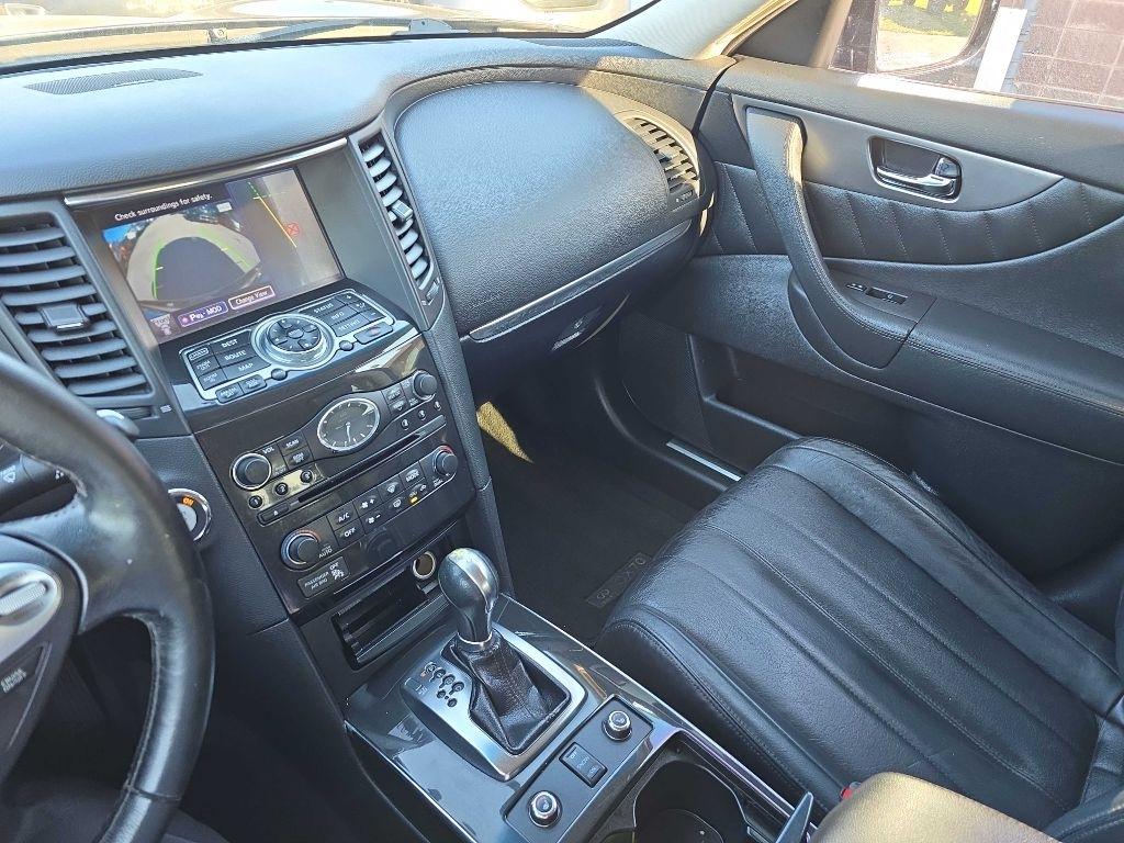 Infiniti QX70 AWD 4dr 2015