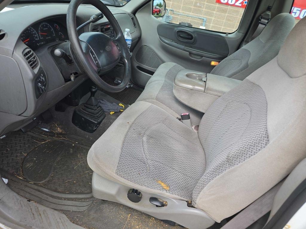 Ford F-150 Reg Cab 139" 4WD XLT 1999