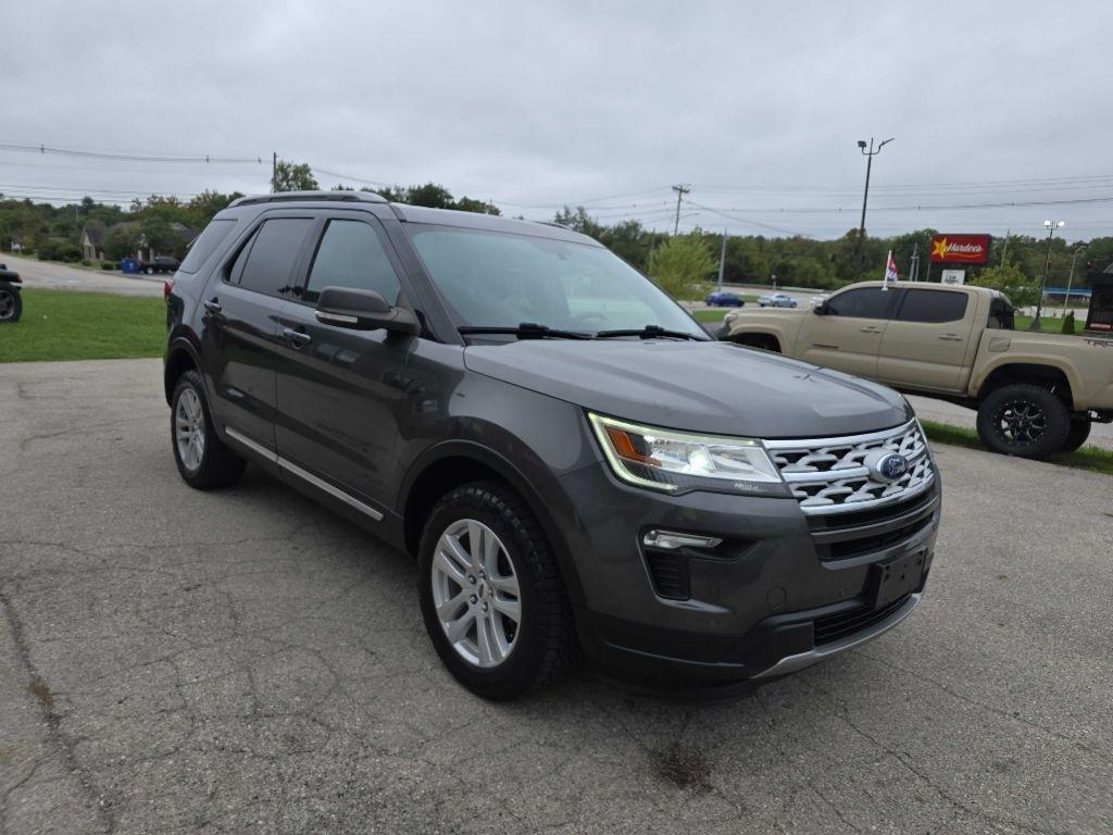 Ford Explorer XLT 4WD 2019