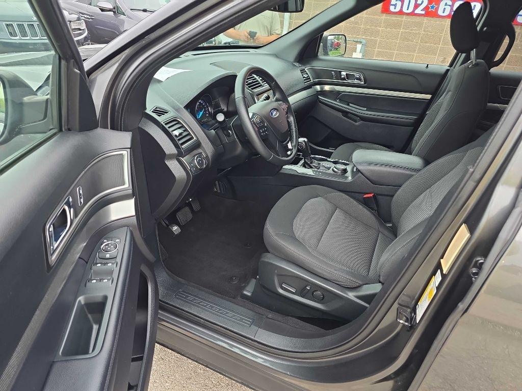 Ford Explorer XLT 4WD 2019