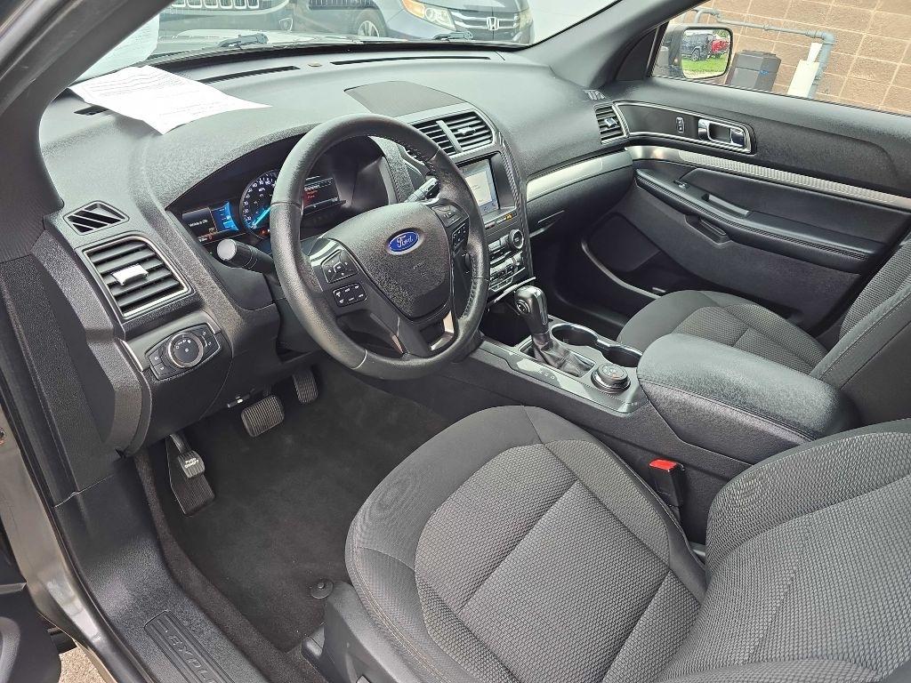 Ford Explorer XLT 4WD 2019