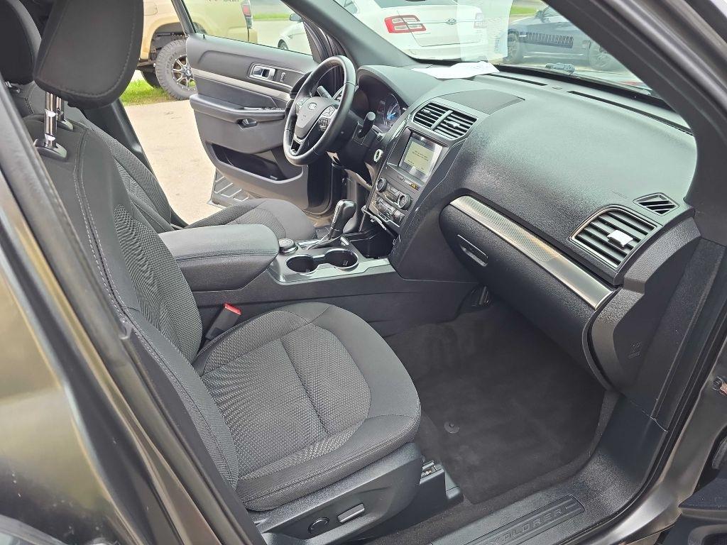 Ford Explorer XLT 4WD 2019