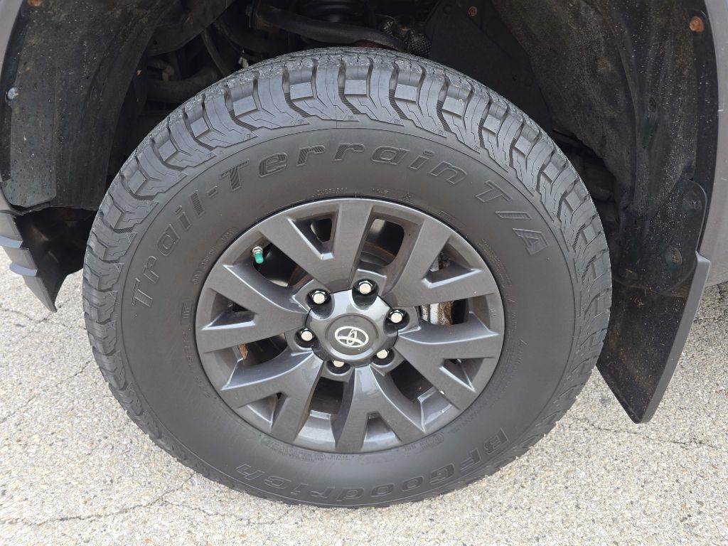 Toyota Tacoma 4WD  2020