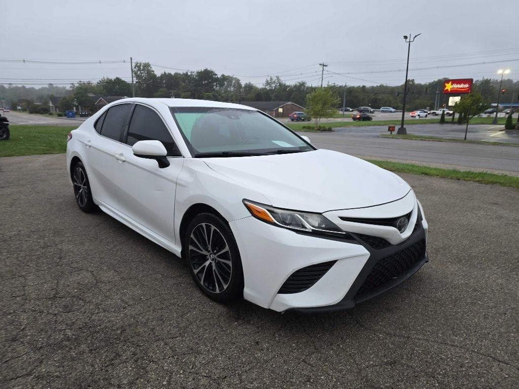 Toyota Camry XLE Auto (Natl) 2018