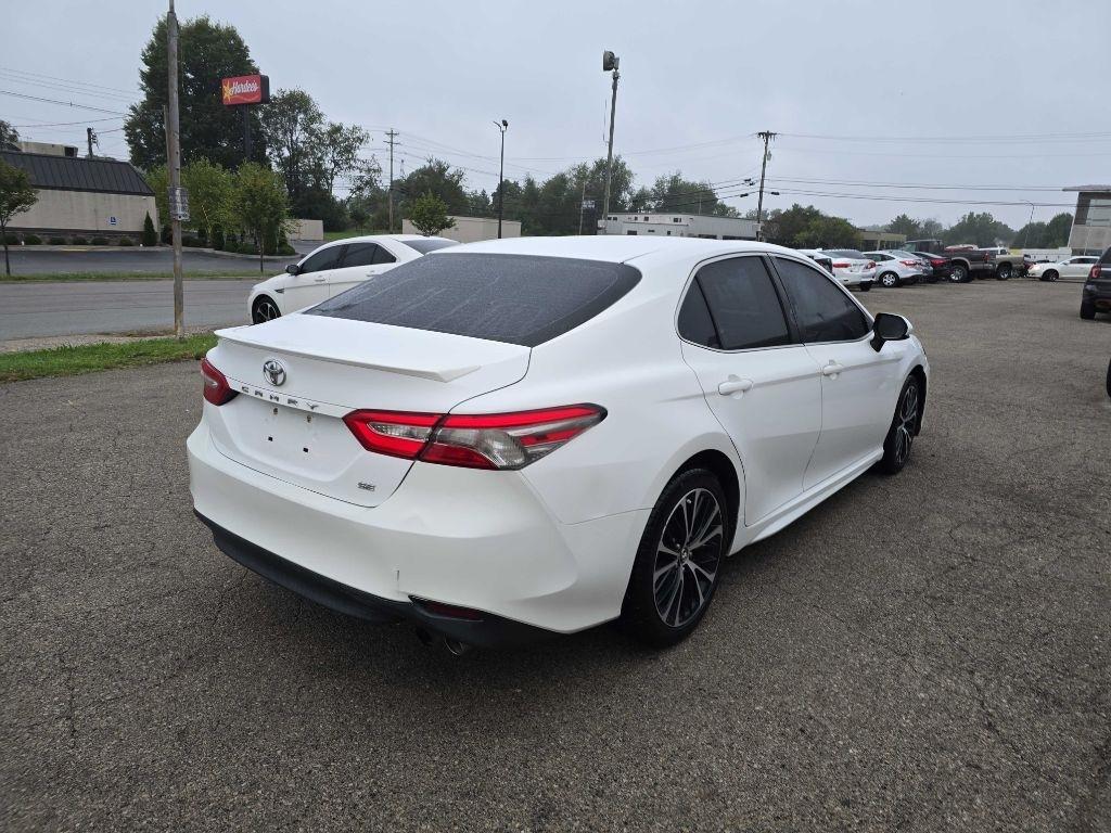 Toyota Camry XLE Auto (Natl) 2018