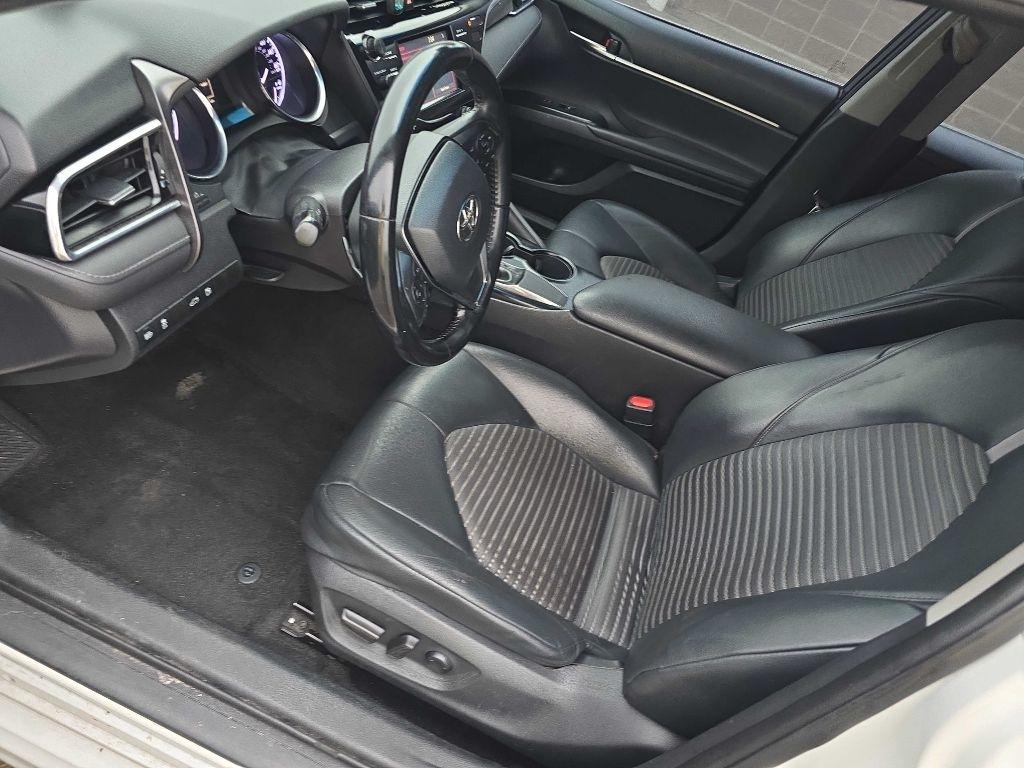 Toyota Camry XLE Auto (Natl) 2018