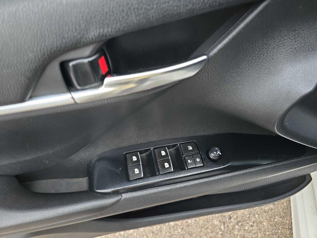 Toyota Camry XLE Auto (Natl) 2018