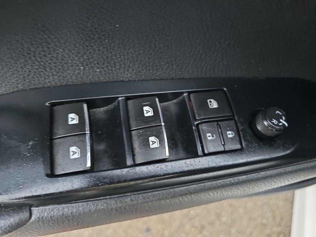 Toyota Camry XLE Auto (Natl) 2018