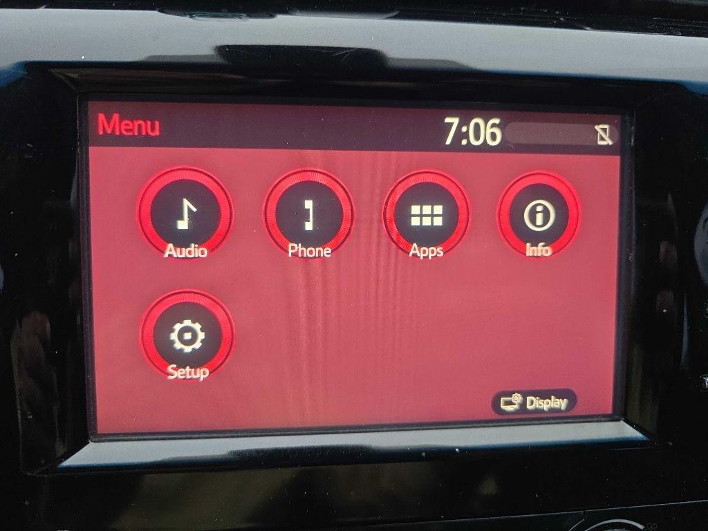 Toyota Camry XLE Auto (Natl) 2018