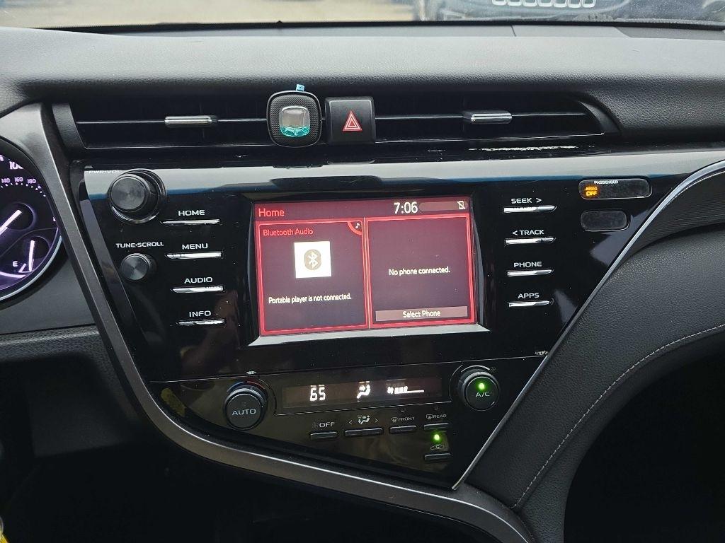 Toyota Camry XLE Auto (Natl) 2018